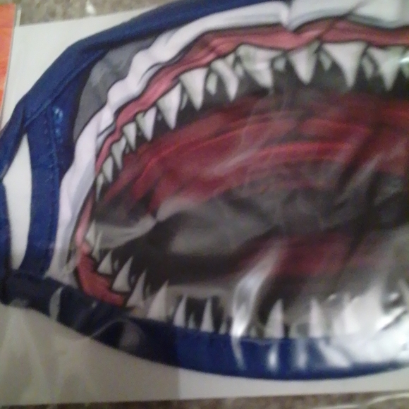 Shark Mask - Picture 3 of 6